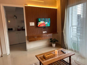 NK Homes - 2BHK Serviced Apartments - Full Furnished & Full Kitchen, WiFi & Balcony